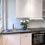 Champs-Elysees - Prestige Apartment With Lift Avenue Matignon