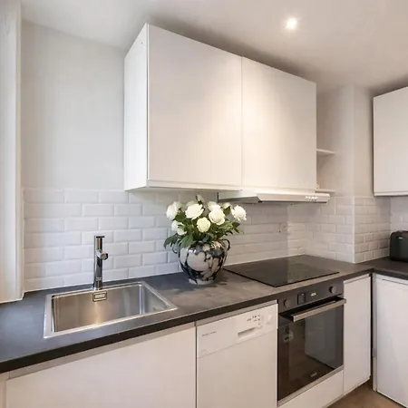 Appartamento Champs-elysées Renovated Flat With Elevator Access