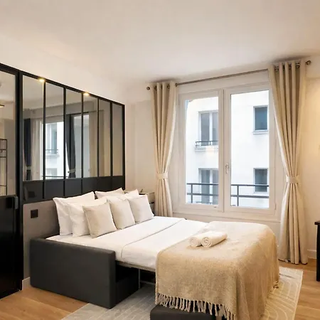 Appartamento Champs-elysées Renovated Flat With Elevator Access